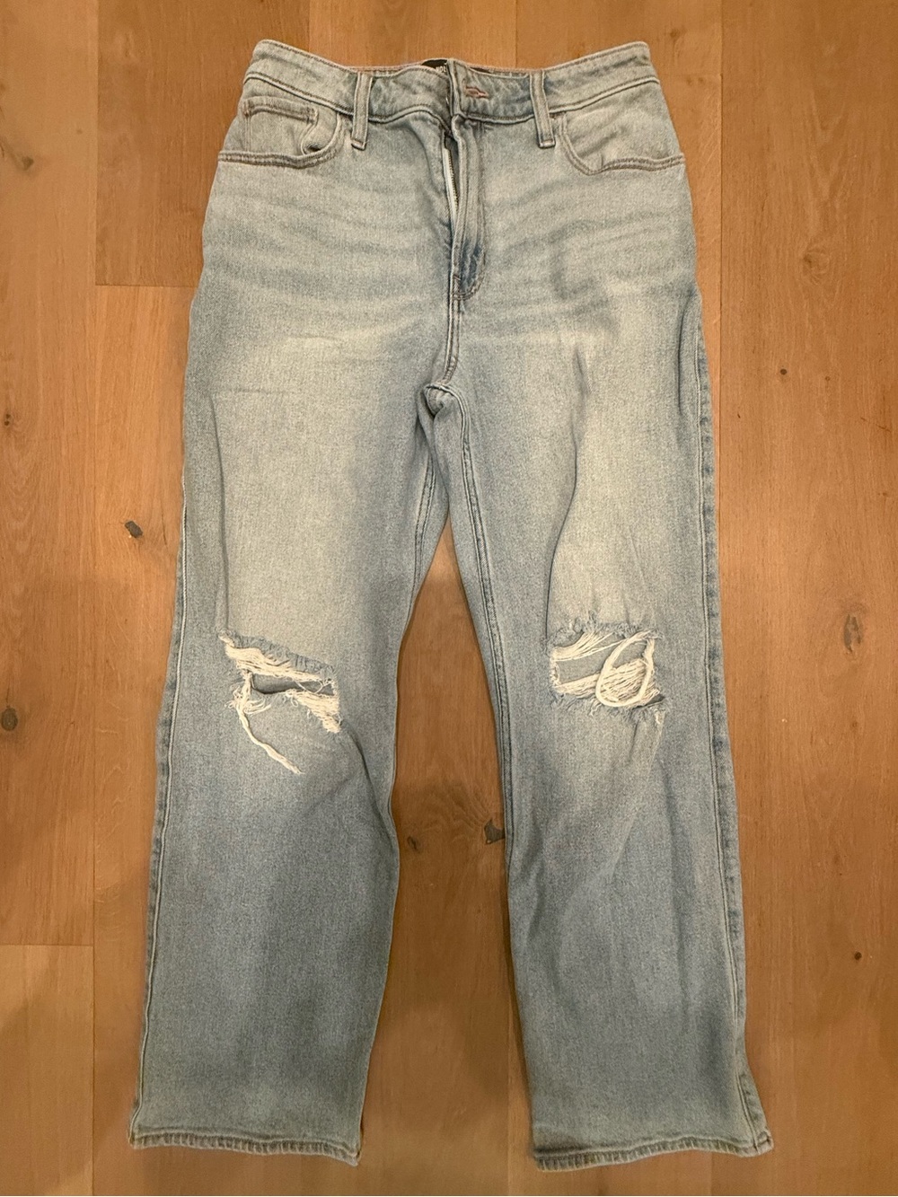 Hollister Light Blue Straight-Leg Distressed Jeans